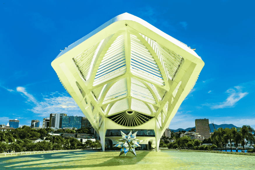 Museu do Amanhã no Rio de Janeiro, exemplo icônico de arquitetura contemporânea futurista.